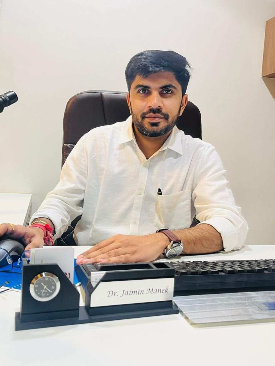 Dr. Jaimin Manek